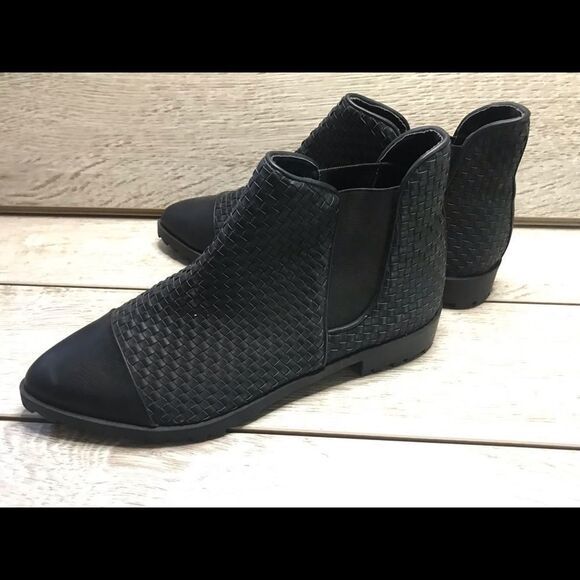 GX Black Rainboot Pointy Toe Textured Size 9 Y - Picture 5 of 10